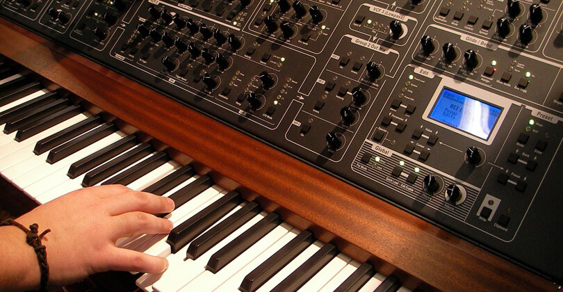 Best Synthesizer Keyboard 2019: Buying Guide with Reviews