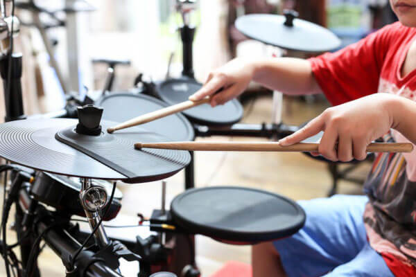 electronic or acoustic drums for beginner