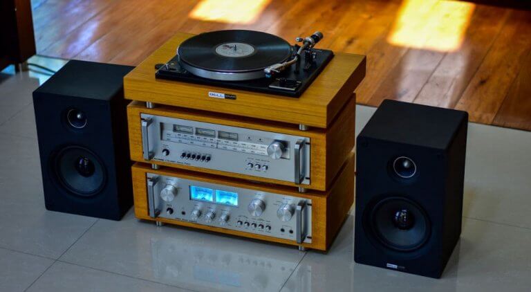 What Speakers To Use With Turntable The 7 Best Speakers for Vinyl Record Players (Turntables) 2024